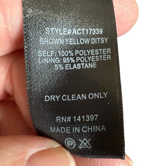 Astr the Label Women's Toni Top Brown Floral M Boho Ruching Hippie Granola Girl - Picture 6 of 9